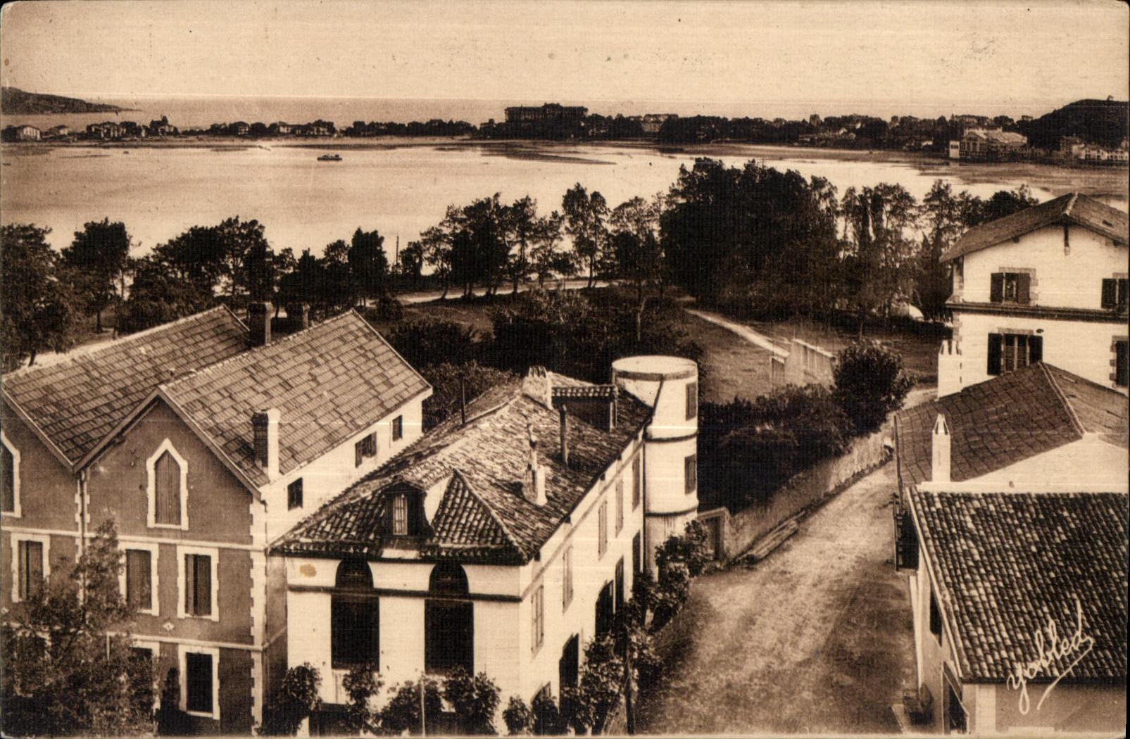 CPA Hendaye (B P 0 Route de la Plage et ville du bord de la Mer 