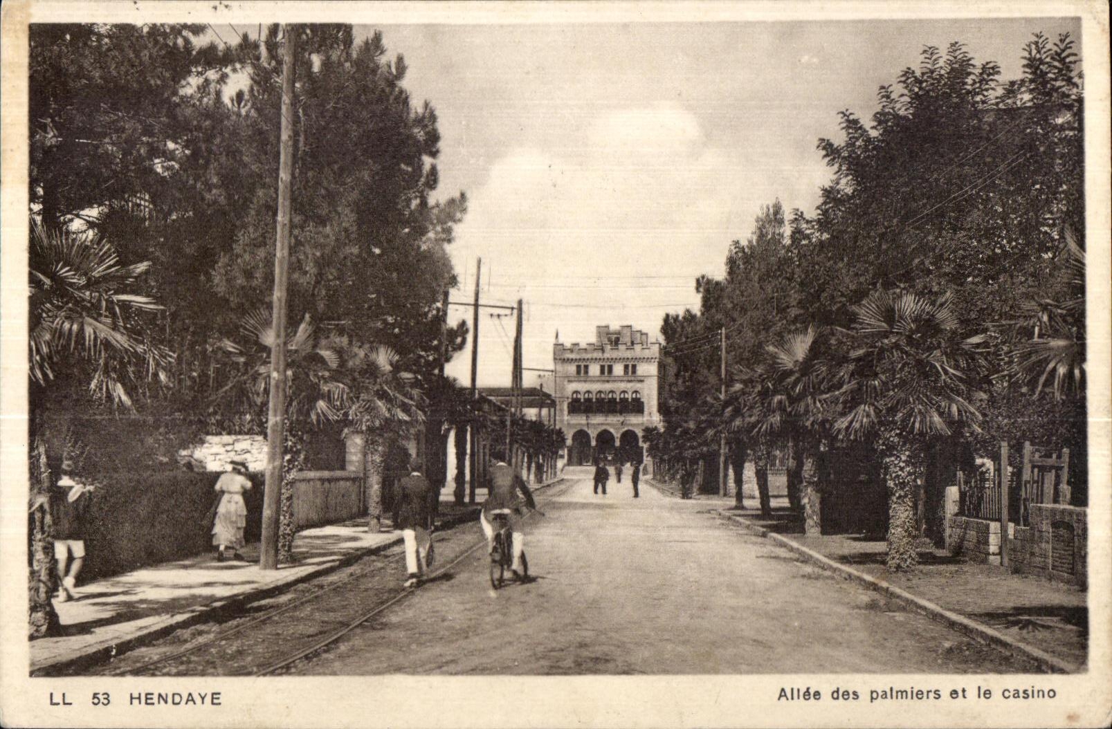 CPA Hendaye Allee des palmiers et le casino