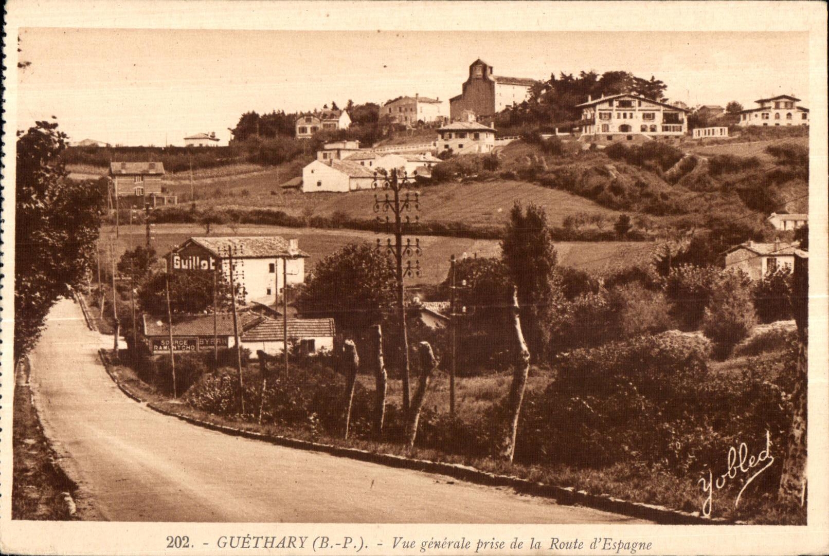 CPA Guethary (B -P ) Vue generale prise du la Route d Espange