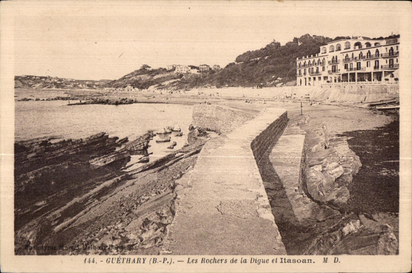 CPA Guethary (B -P ) Les Rochers de la Digue et Itasoan