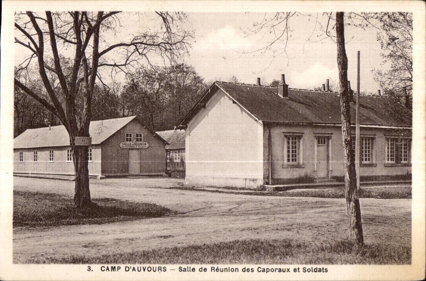CPA Camp D Auvours Salle de Reunion des Caporaux et Soldats Militaria 