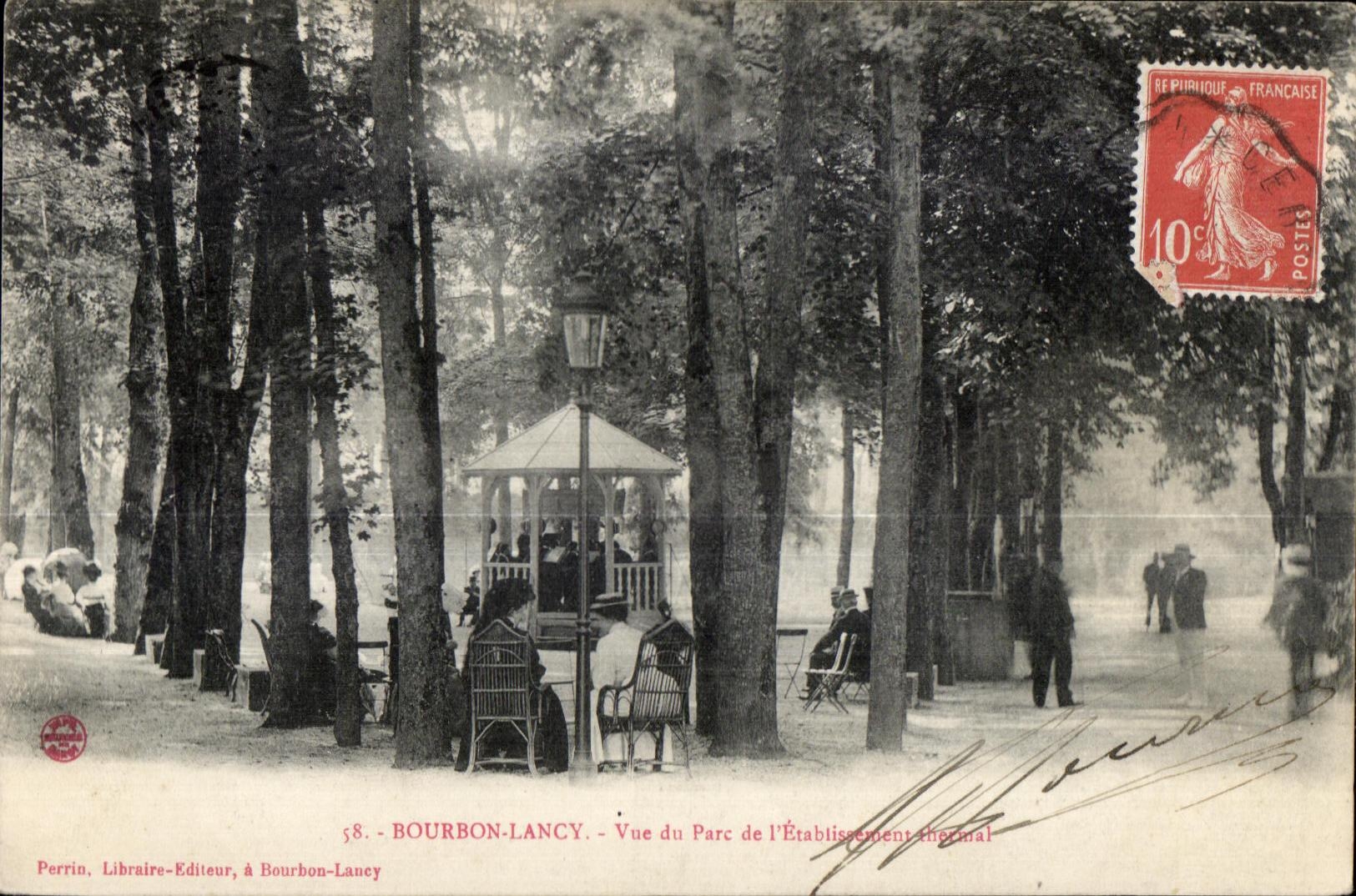 CPA Bourbon Lancy Vue de Parc de I Etablissement thormal