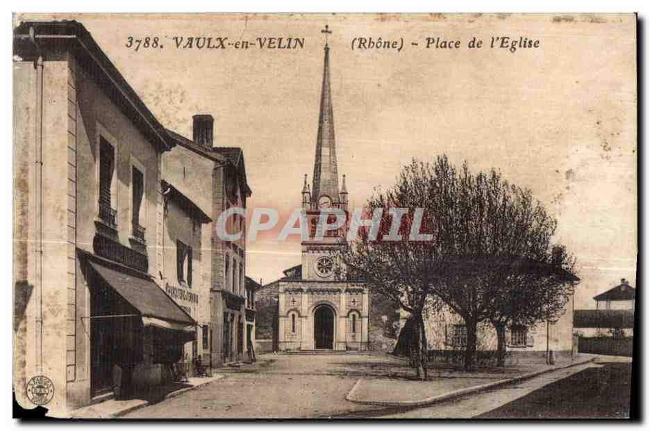 Vaux en Velin - Place de l Eglise - CPA