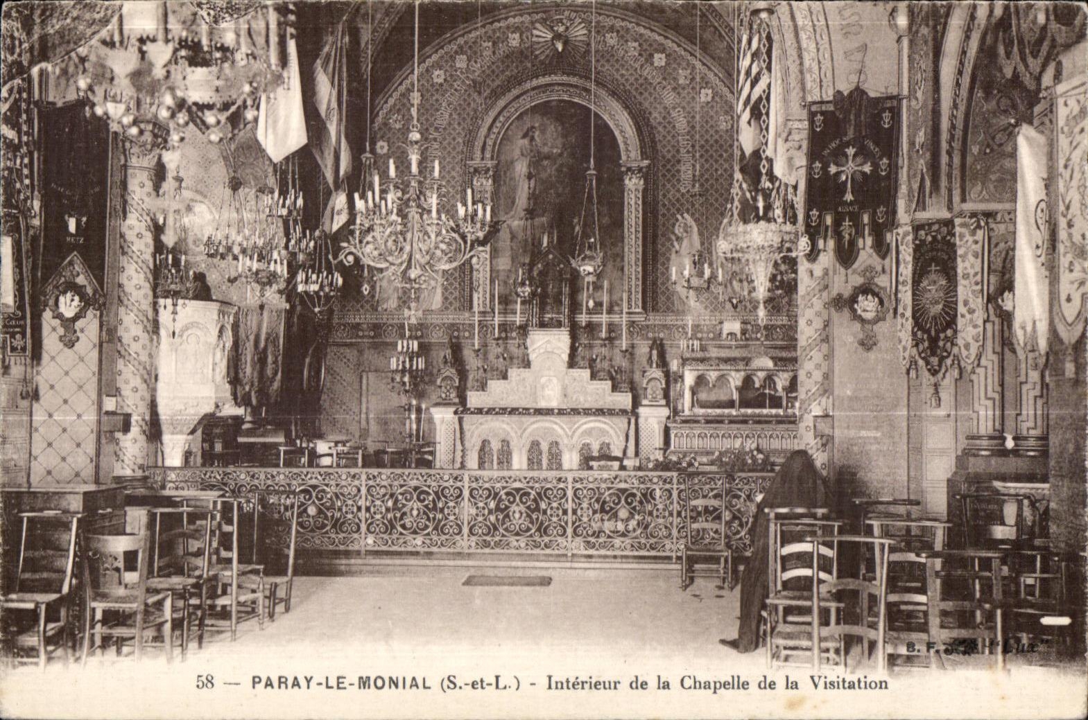 Paray-le-Monial (S.-et-L.) — Intérieur de la Chapelle de la Visitation — B.F. (éditeur)