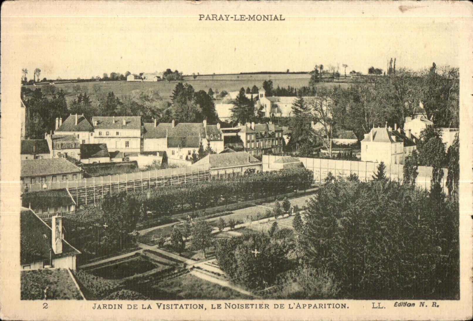 CPA Paray Le Monial Jardin De La Visitation Le Noisetier De L Apparition