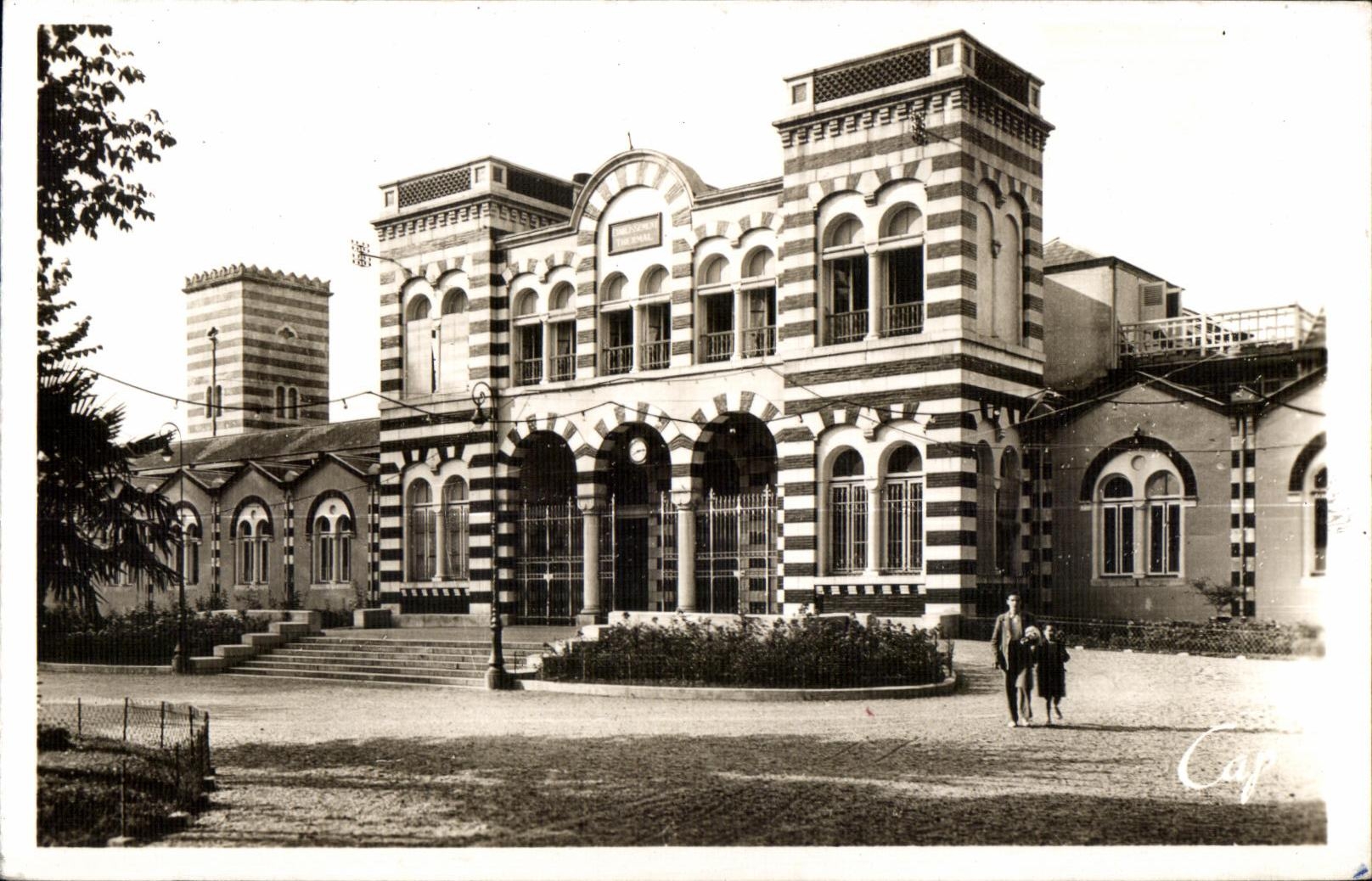 Salies-de-Béarn — Établissement Thermal — C.A.P. Paris