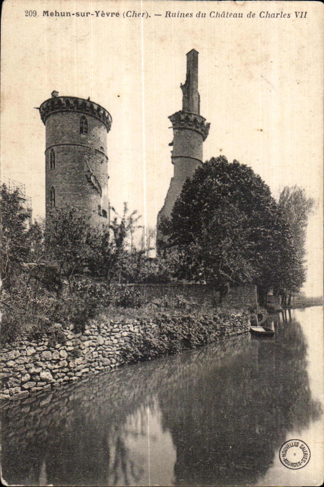 Mehun-sur-Yèvre (Cher) — Ruines du Château de Charles VII — Nouvelles Galmes