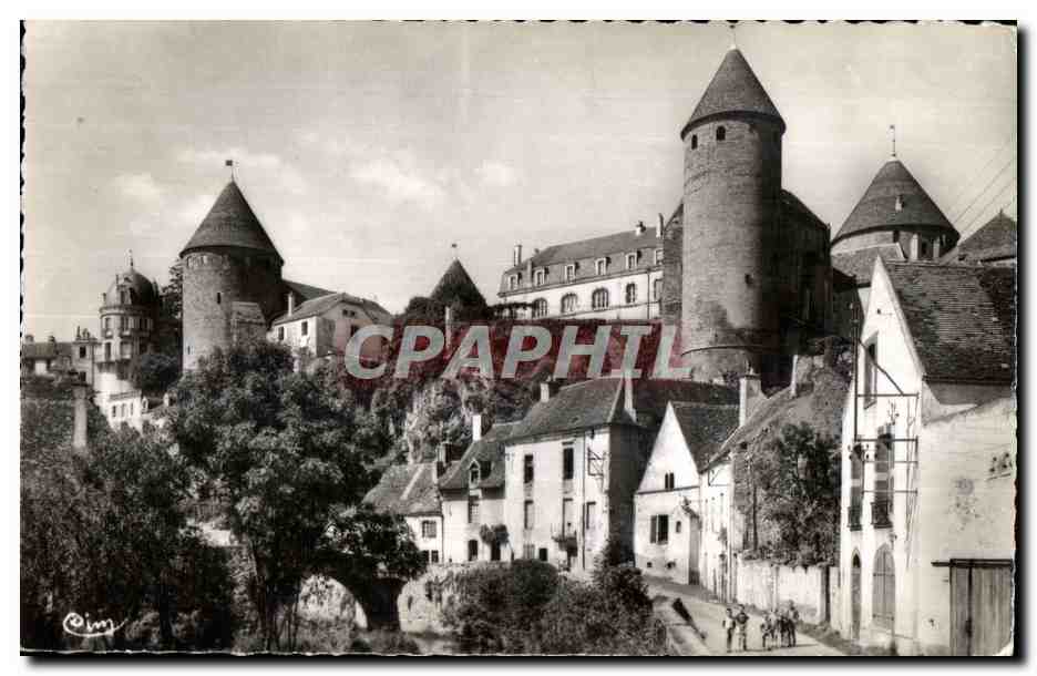 Semur-en-Auxois — Bord de l'Armagnon et le Donjon — Comlier Imp. (S.-et-L.)