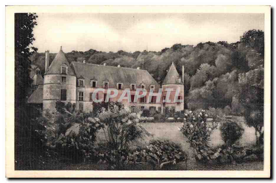 Château de Bussy-Rabutin — Façade sur les Jardins — Serv. Commercial Monuments Historiques