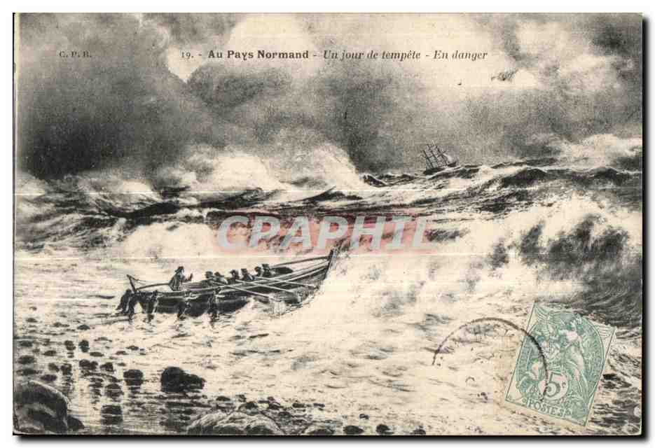 CPA Au Pays Normand Un jour de tempete En danger Canot de sauvetage