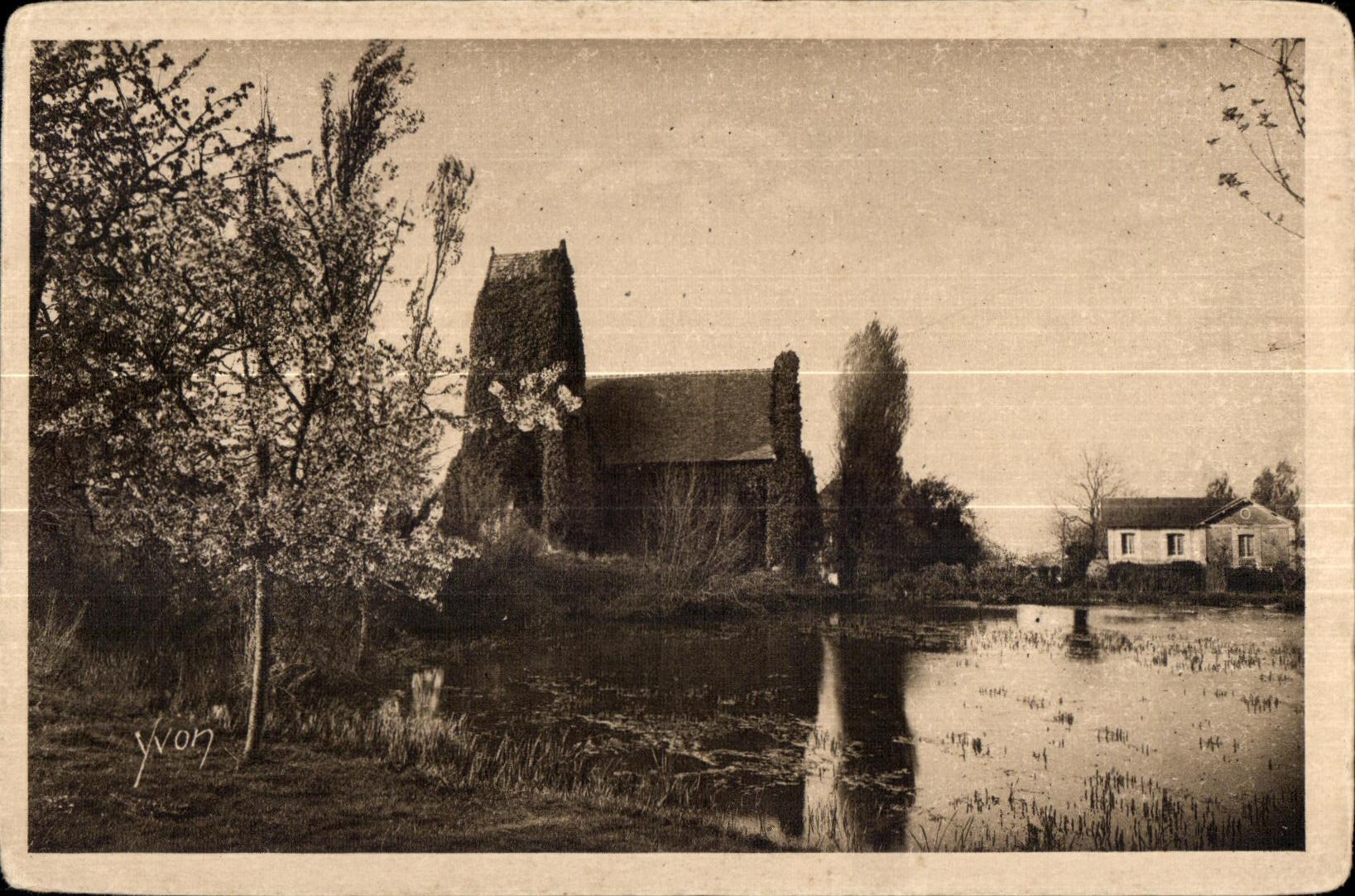 Vieux Manoir sur la Côte de Grâce — Normandie — Édition d'Art YVON