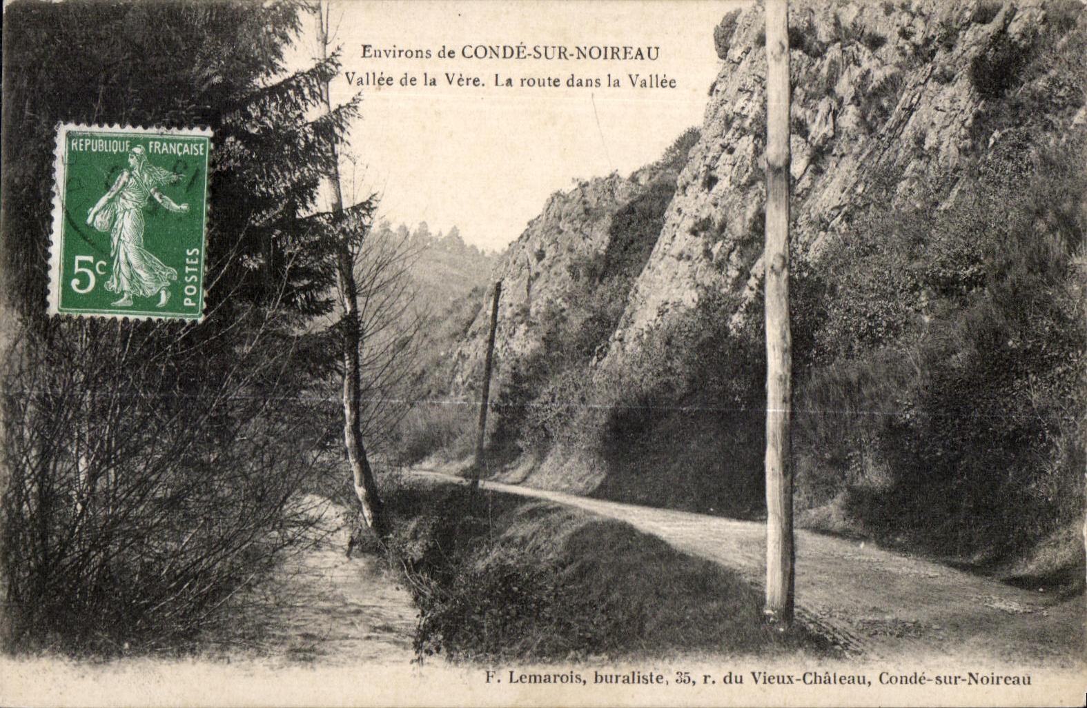 CPA Environs de Conde Sur Noireau Vallee de la Vere La route dans la Vallee