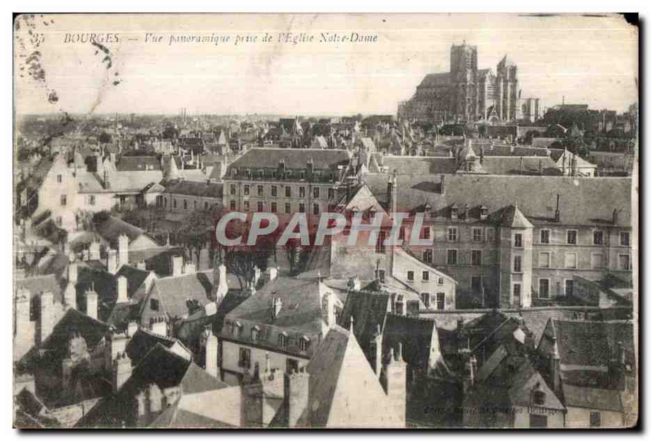 CPA Bourges Vue panoramique prise de I Eglise Notre Dame
