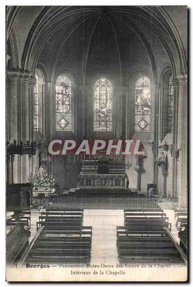 CPA Bourges pensionnat notre dame des soeurs de la charite interieur de la chapelle