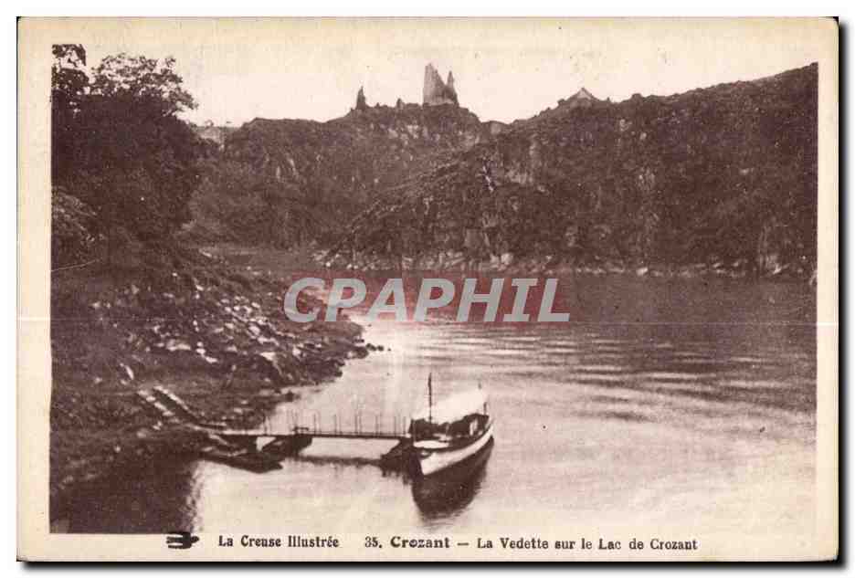 CPA La Creuse Illustree Crozant La Vedette sur le Lac de Crozant