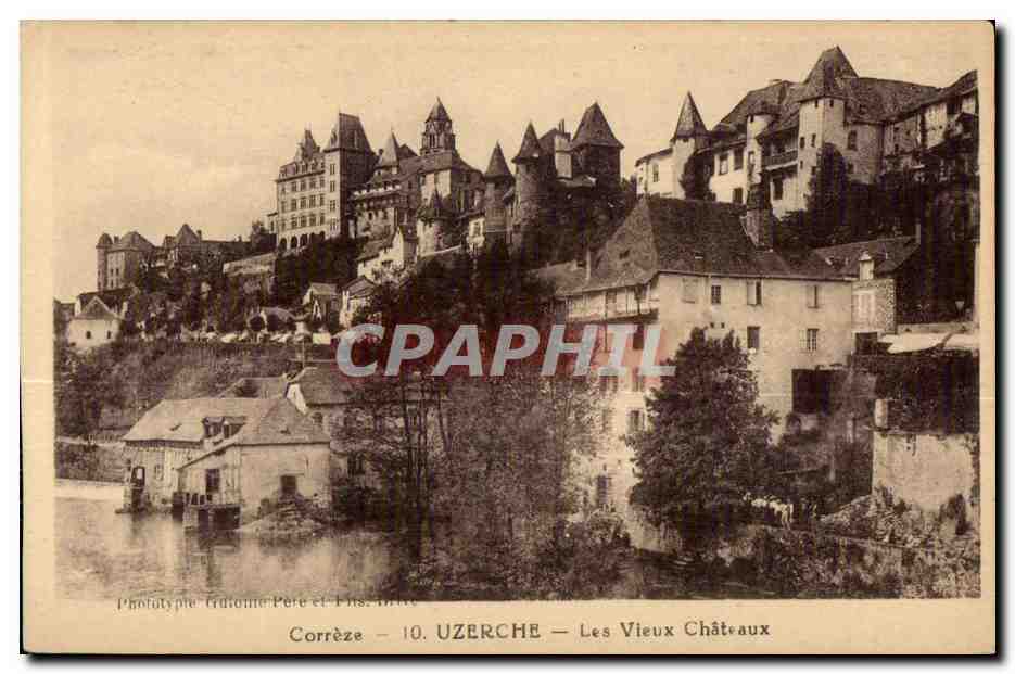 CPA Correze Uzerche Les Vieux Chateaux