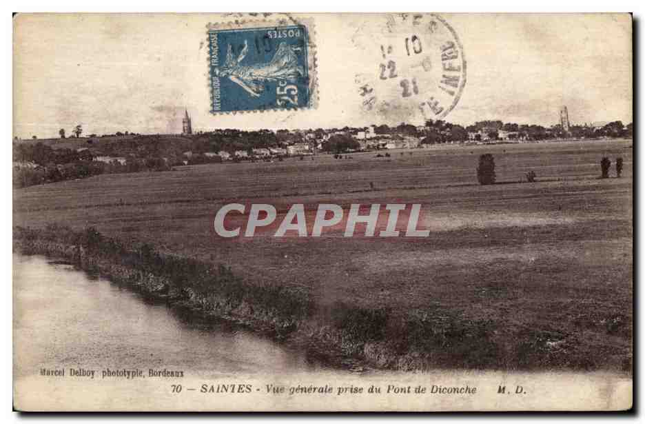 CPA Saintes vue generale prise du pont de diconche