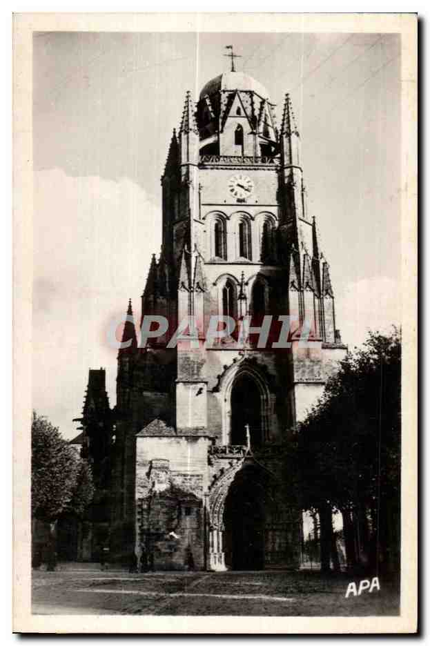 CPA Saint (Char-Marit) L eglise saint pierre
