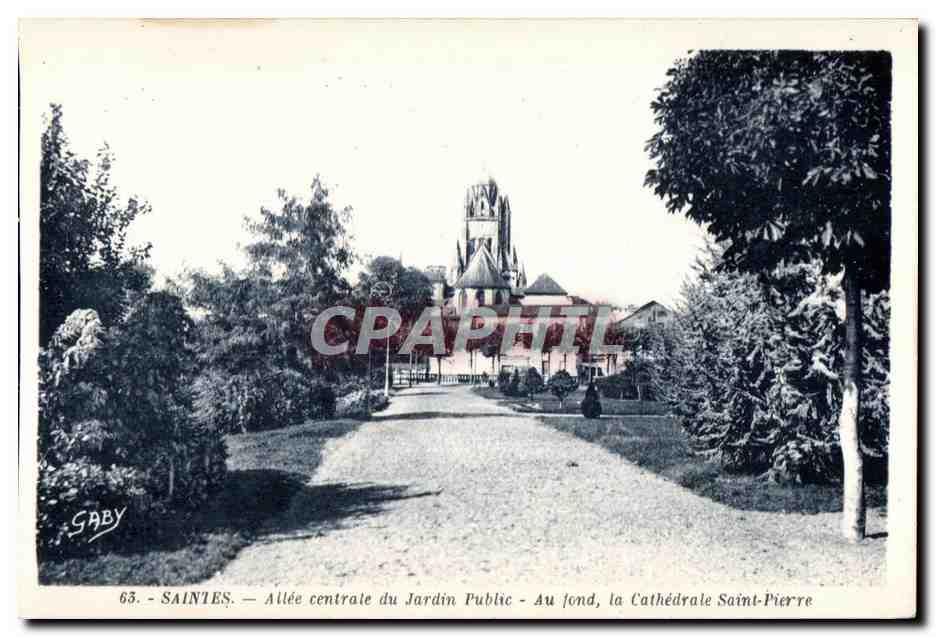 CPA Saintes allee centrale du jardin public au fond la cathedrale saint pierre