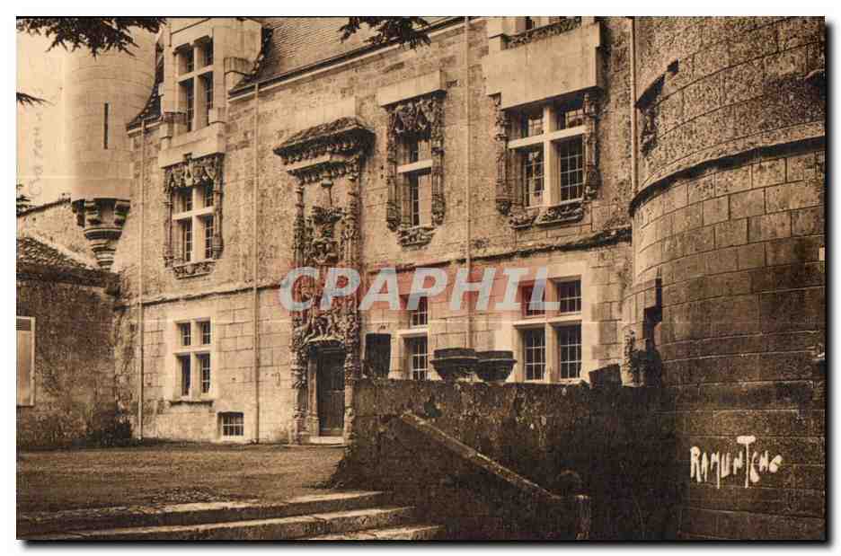 CPA L aunis et saintonge chateau de crazannes pres saintes (Monument historique)