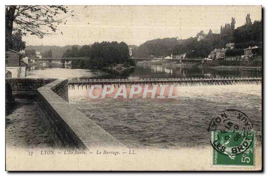 CPA Lyon L IIe Barbe Le Barrage