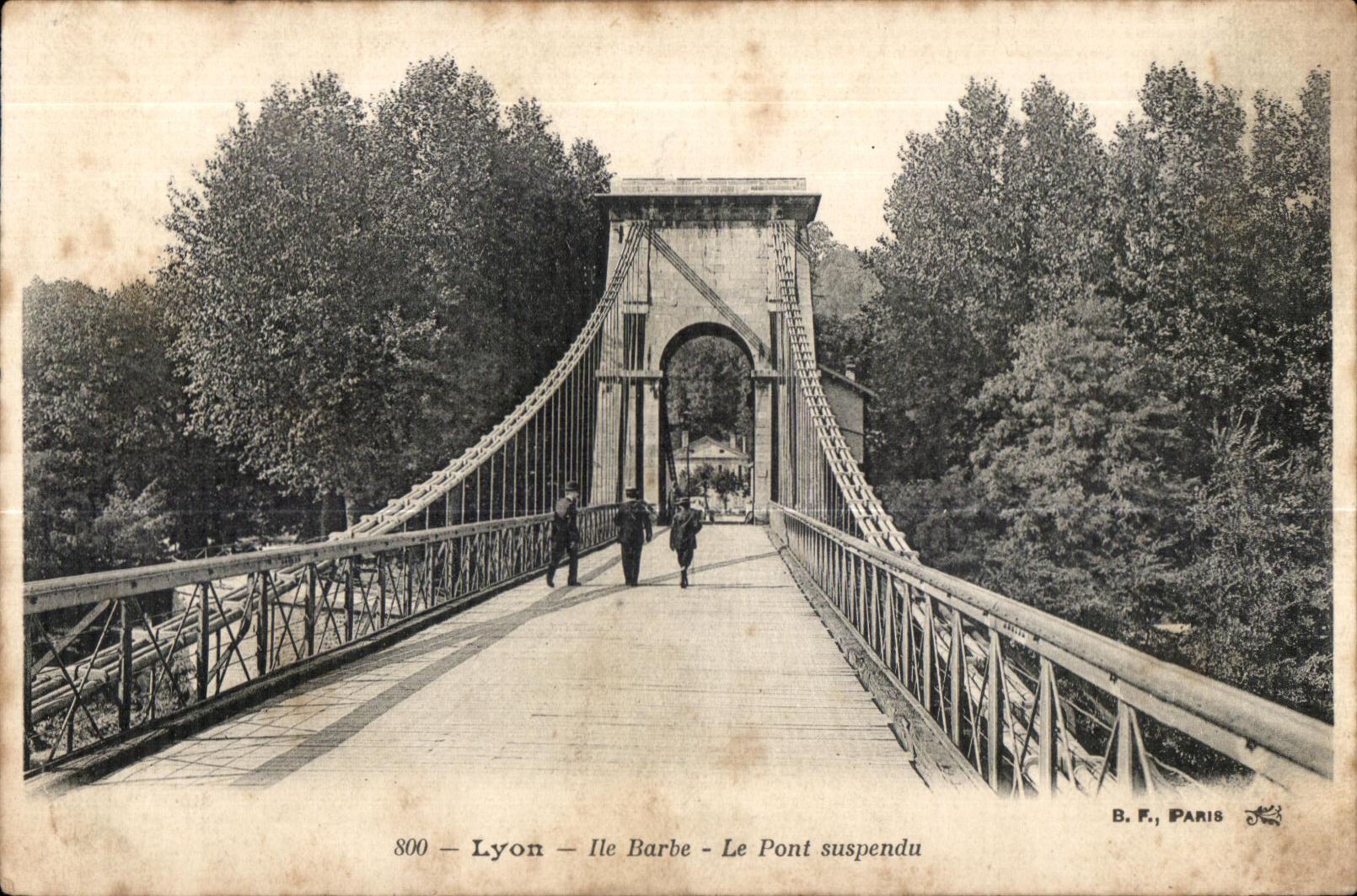CPA Lyon Ile Barbe Le Pont Suspendu