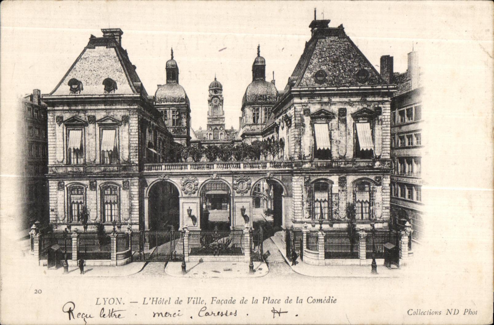 CPA Lyon L Hotel de Ville Facade de la Place de La Comedie