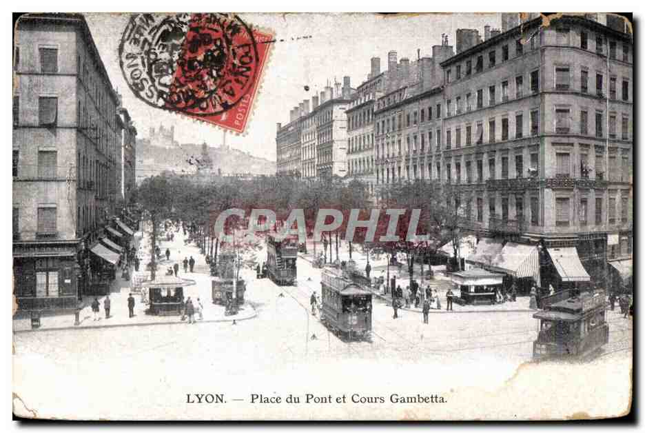CPA Lyon Place du Pont et Cours Gambetta