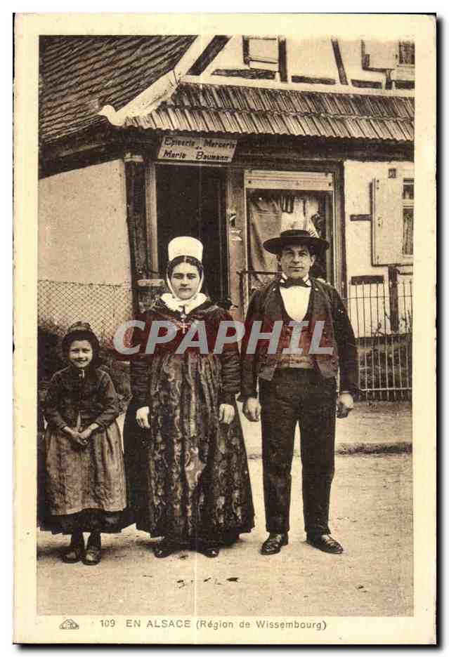 CPA En alsace (Region de wissembourg) Folklore costume