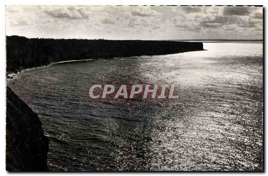 Vue de falaises et mer — CPAPHIL