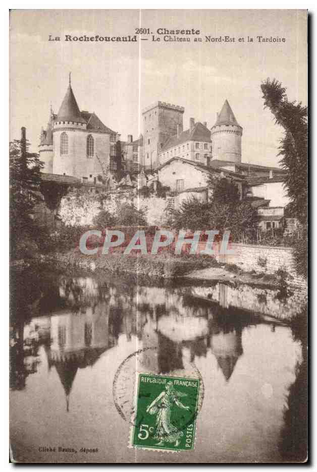 La Rochefoucauld — Le Château au Nord-Est et la Tardoire — Cliché Baun, dépôt
