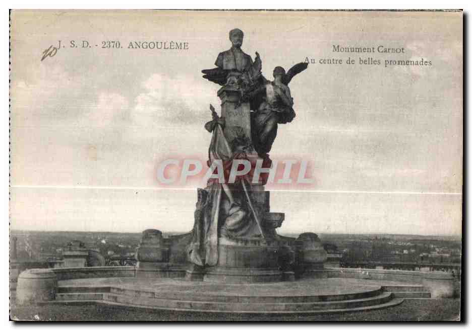 CPA Angouleme Monument Carnot Au centre de belles promenades