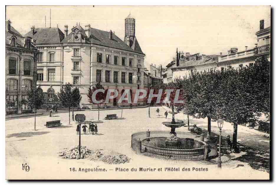 CPA Angouleme Place du Murier et L Hotel des Postes