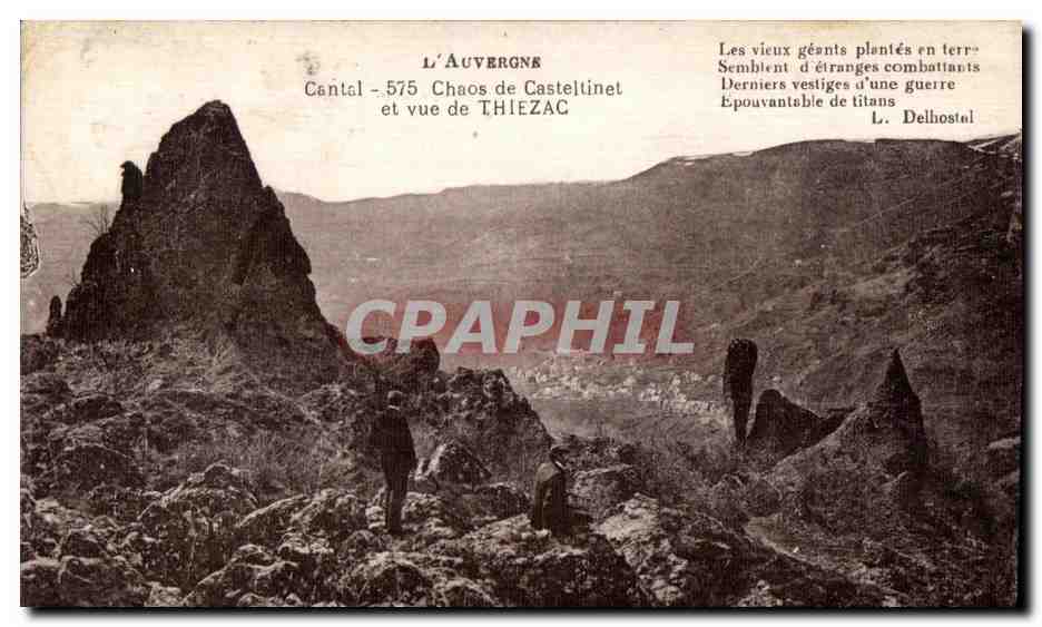 CPA L Auvergne cantal 575 chaos de casteltinet et vue de thiezac
