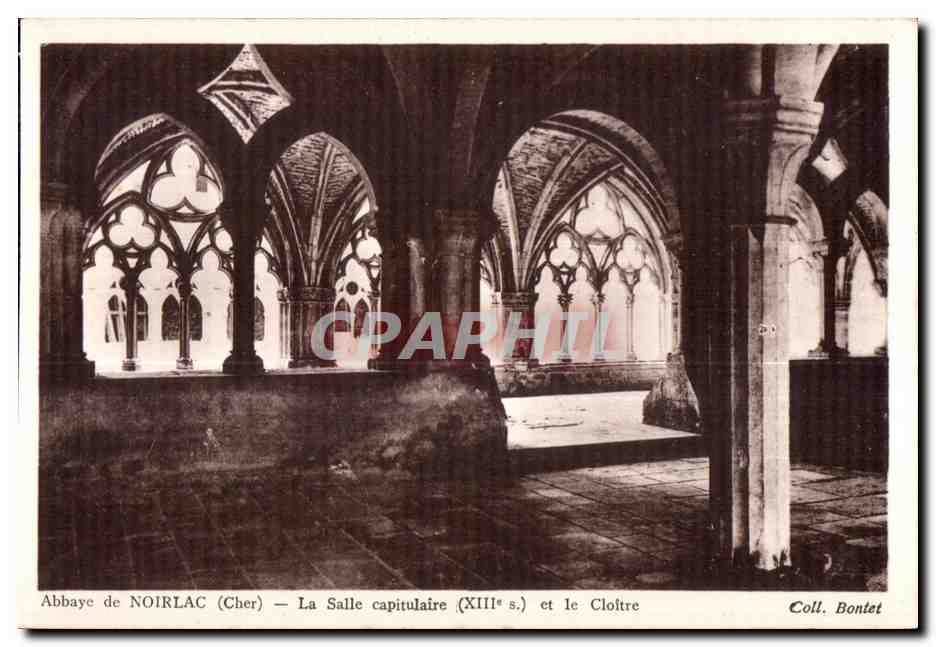 Abbaye de NOIRLAC (Cher) — La Salle capitulaire (XIIIe s.) et le Cloître