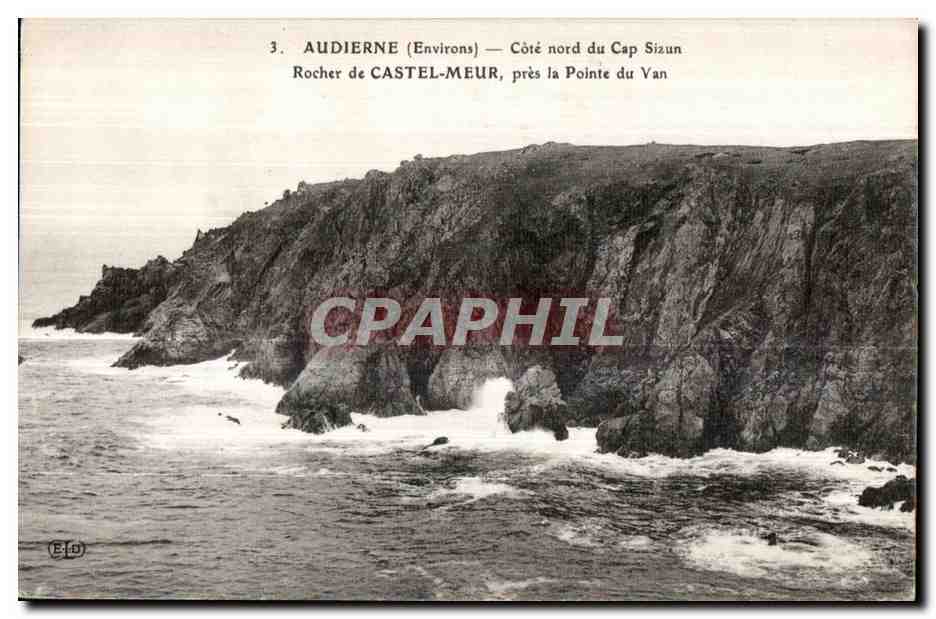 CPA Audierne (environs) Cote nord du Cap Sizum Rocher de Castel Meur Pres la Pointe du Van