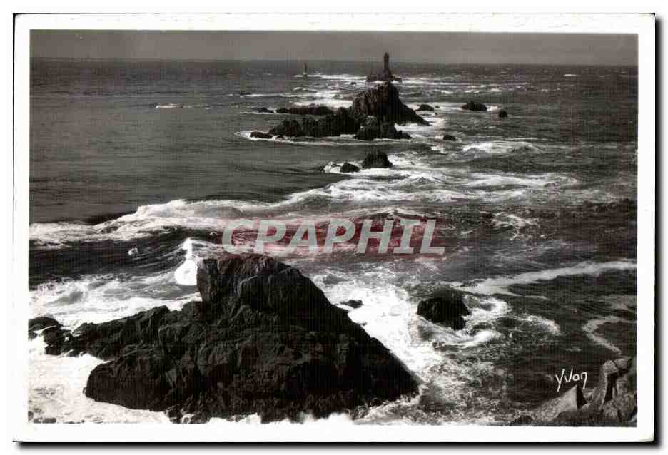 CPA Pointe du Raz (Finistere) Rochers Prolongeant Peperou du Raz