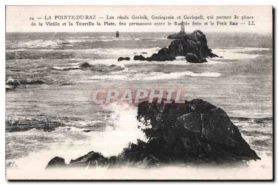 CPA Pointe du Raz Les recifs Gorleik Goriegreiz et Gorlepall Qui portent le phare de la Vieille et la Tourelle la Plate 