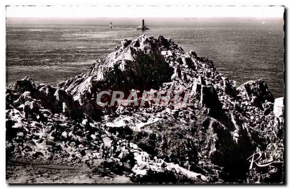 CPA La Pointe Du Raz Le Phare de la Vieille Vue d Ensemble