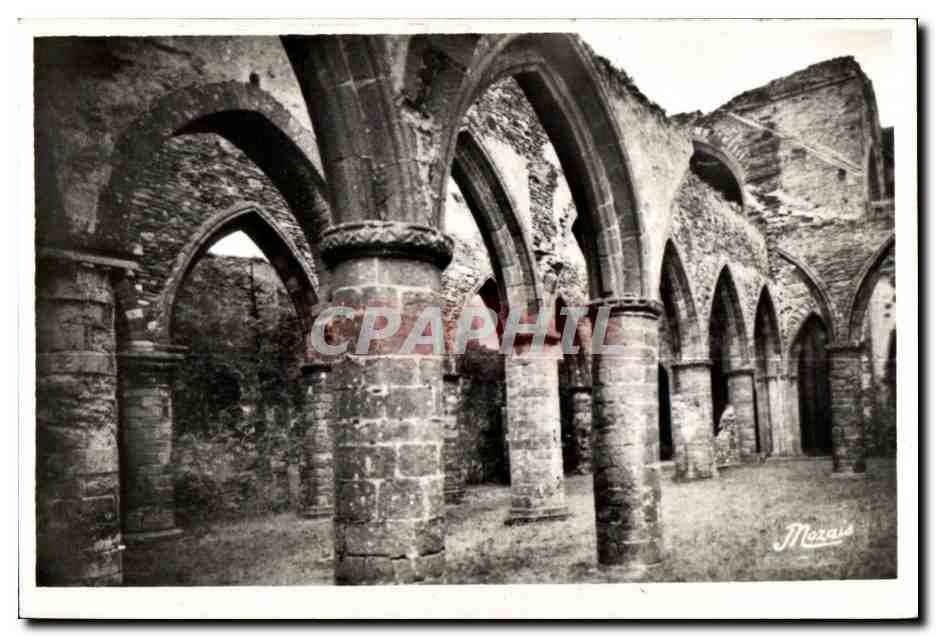 CPA Brest et ses Environs La Pointe Saint Mathieu Ruines de L Abbaye construite