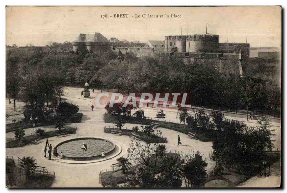 Brest - Le Chateau - La Place - CPA 