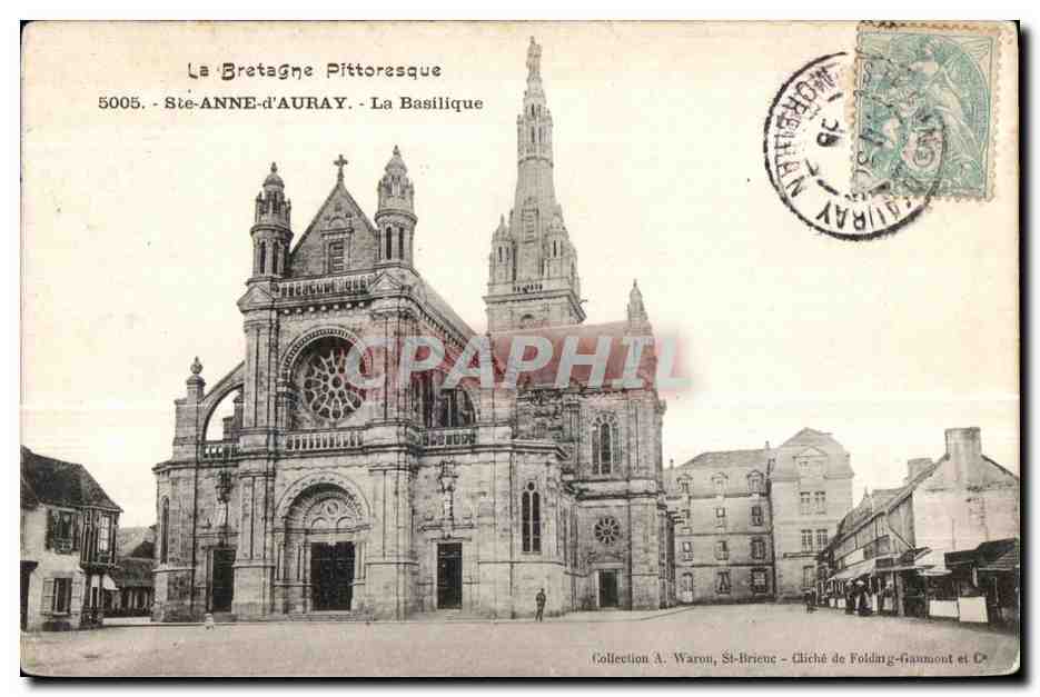 CPA La Bretagne Pittoresque Ste Anne d Auray La Basilique