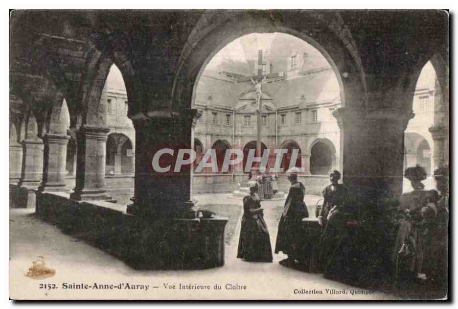 CPA Sainte Anne d Auray Vue Interieur du Cloitre