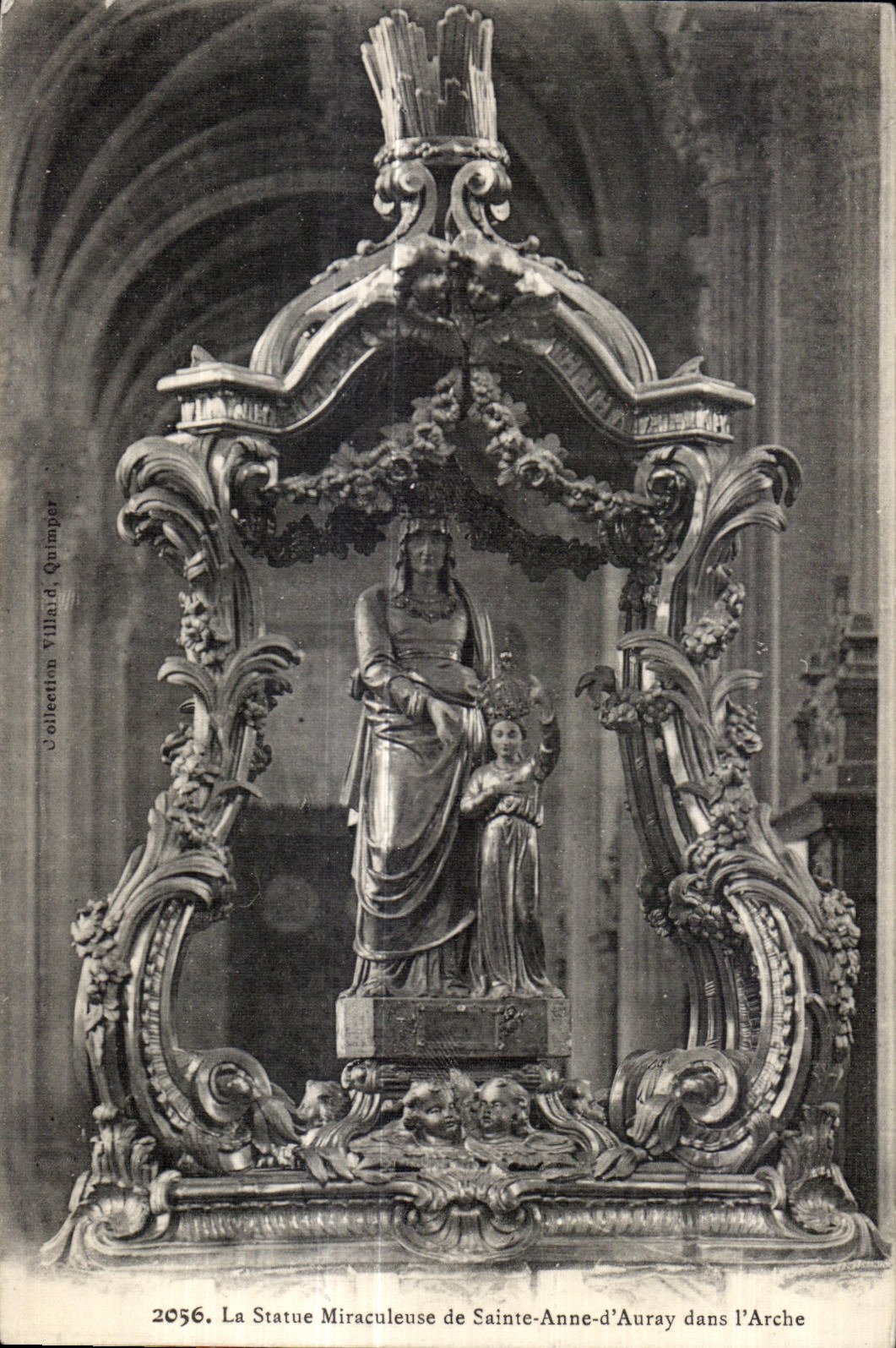 Statue miraculeuse de Sainte-Anne-d'Auray dans l'Arche — Quimper — Collection Villard, n° 2056