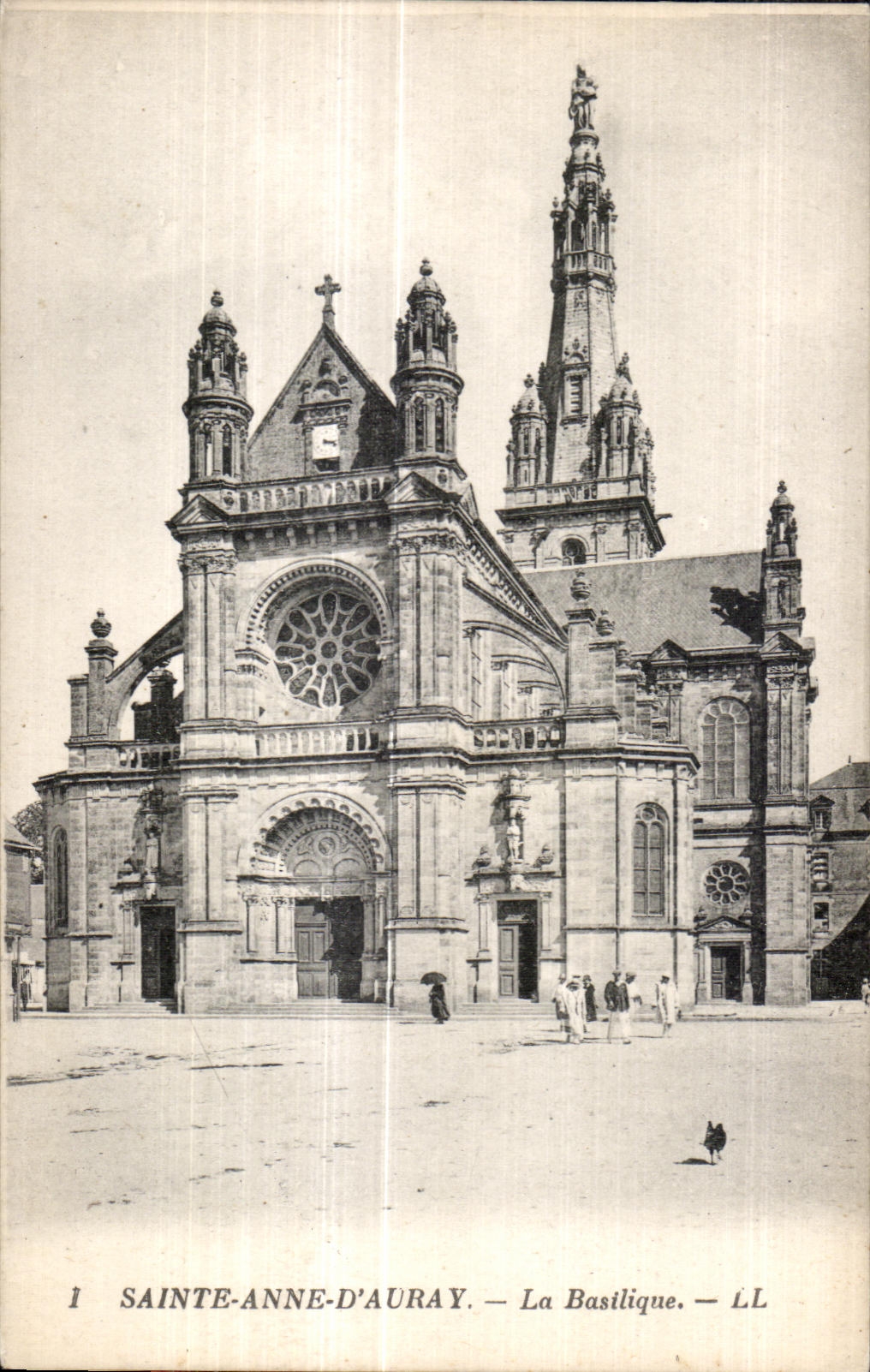 Sainte Anne d Auray - La Basilique - CPA 