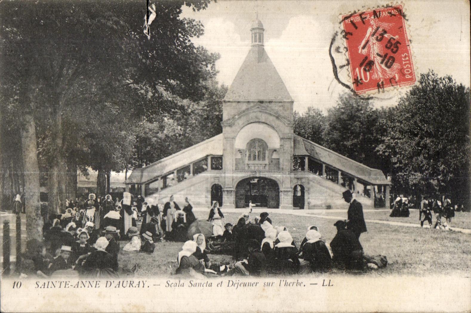 Sainte Anne d Auray - Dejeuner sur l Herbe - CPA 