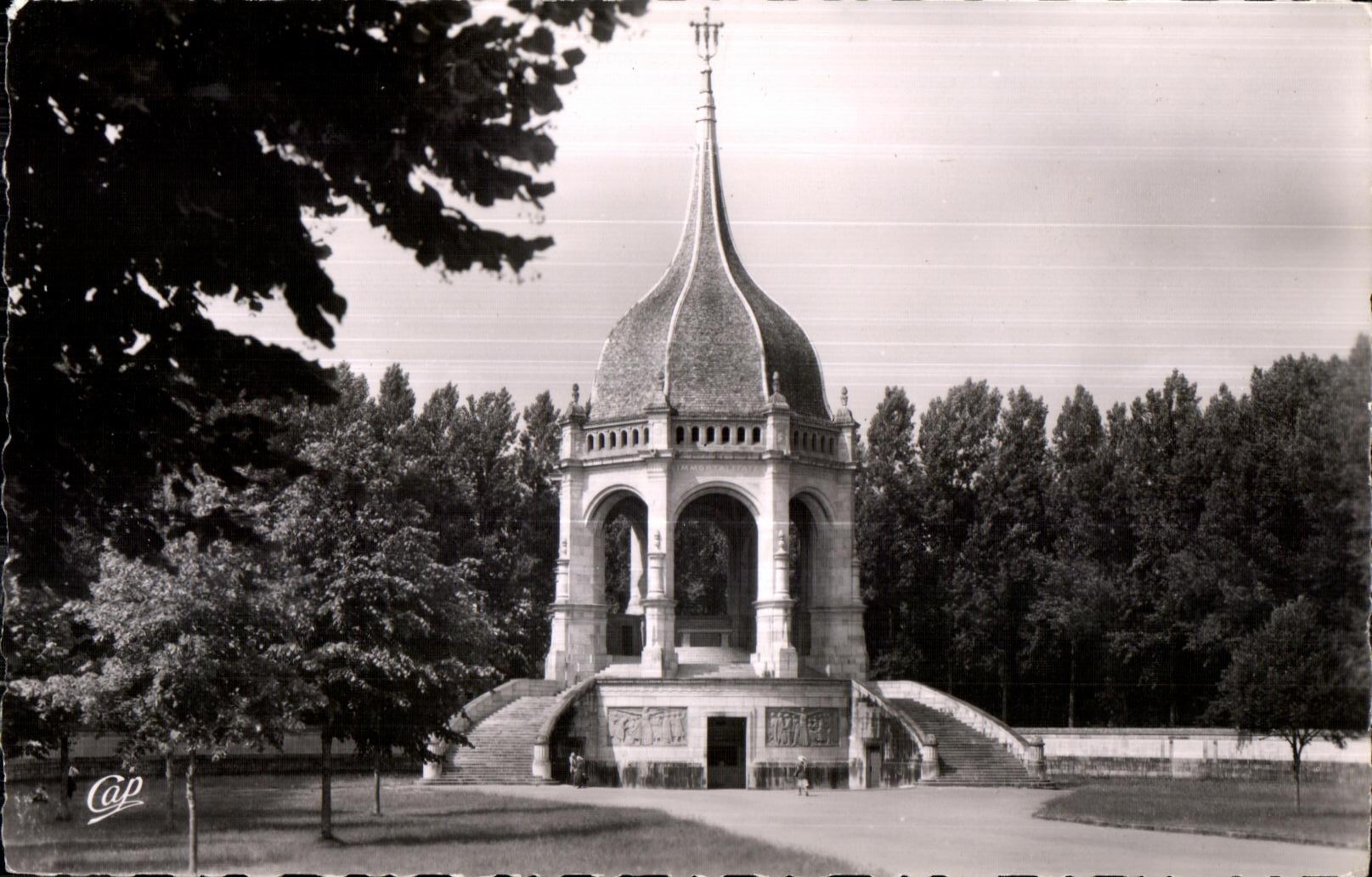 Sainte Anne d Auray - Le Monument aux Morts - CPA 