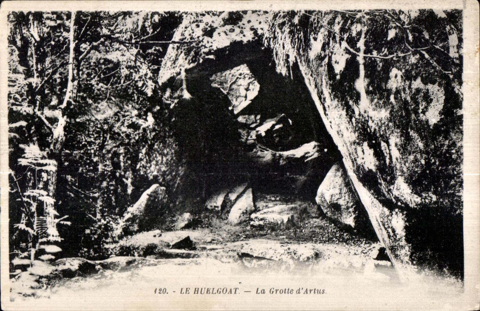 Le Huelgoat - Grotte d Artus - CPA 