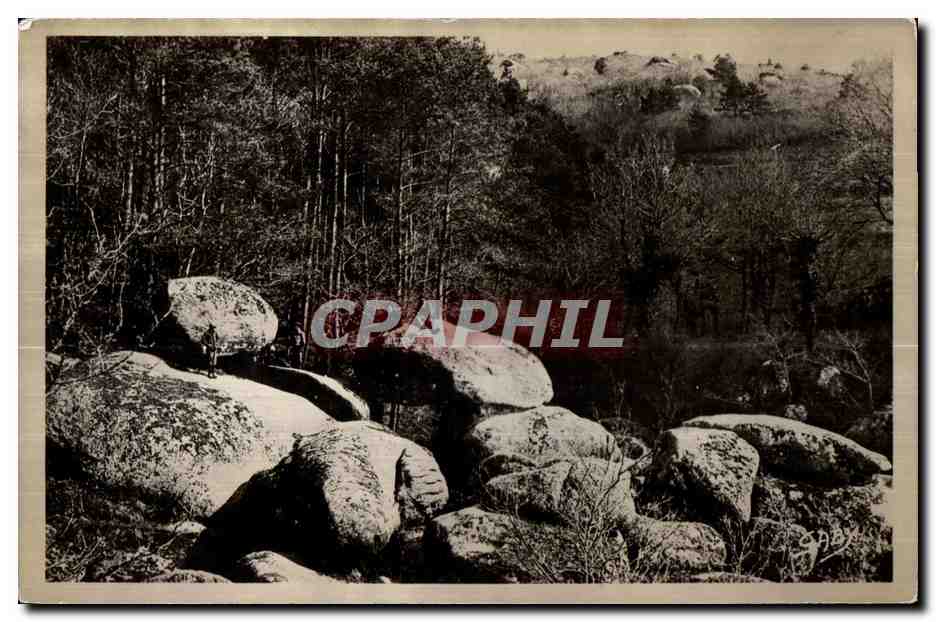Le Huelgoat - Rochers de la Fontaine de la Vierge - CPA 