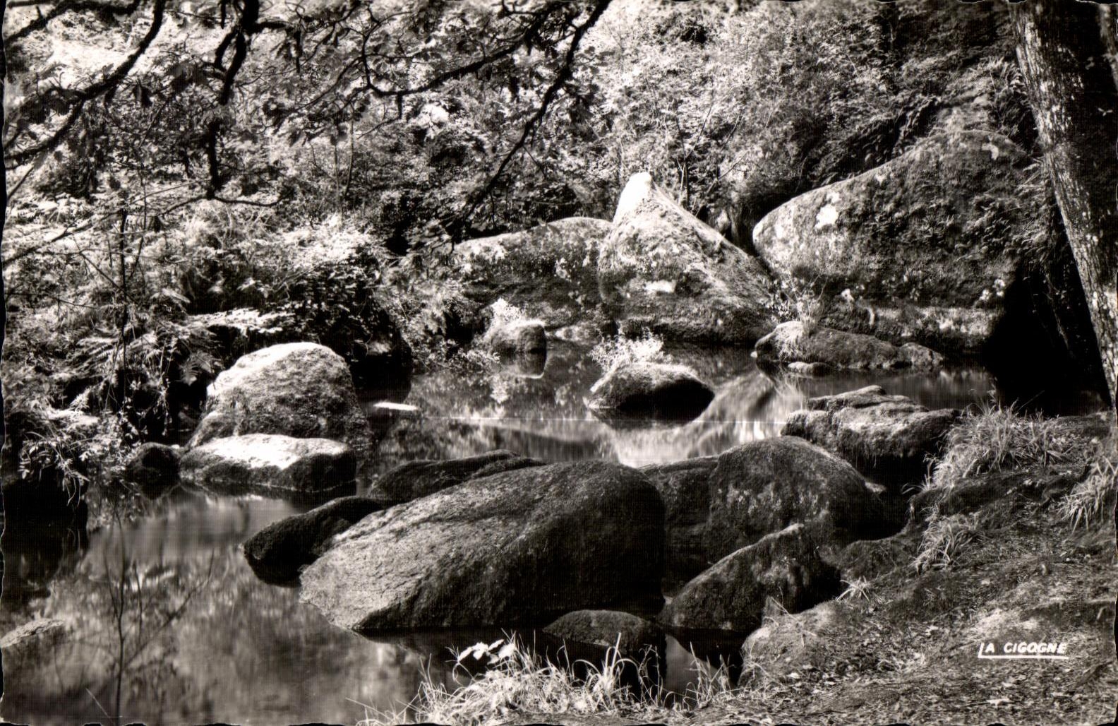 Le Huelgoat - La Mare aux Fees - CPSM 